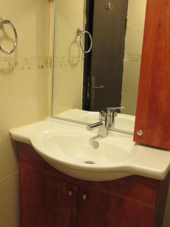 Holyland Apartments Йерусалим Стая снимка